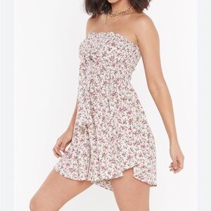 NWT Nasty Gal In Bloom Floral Strapless Romper‎ Size 4